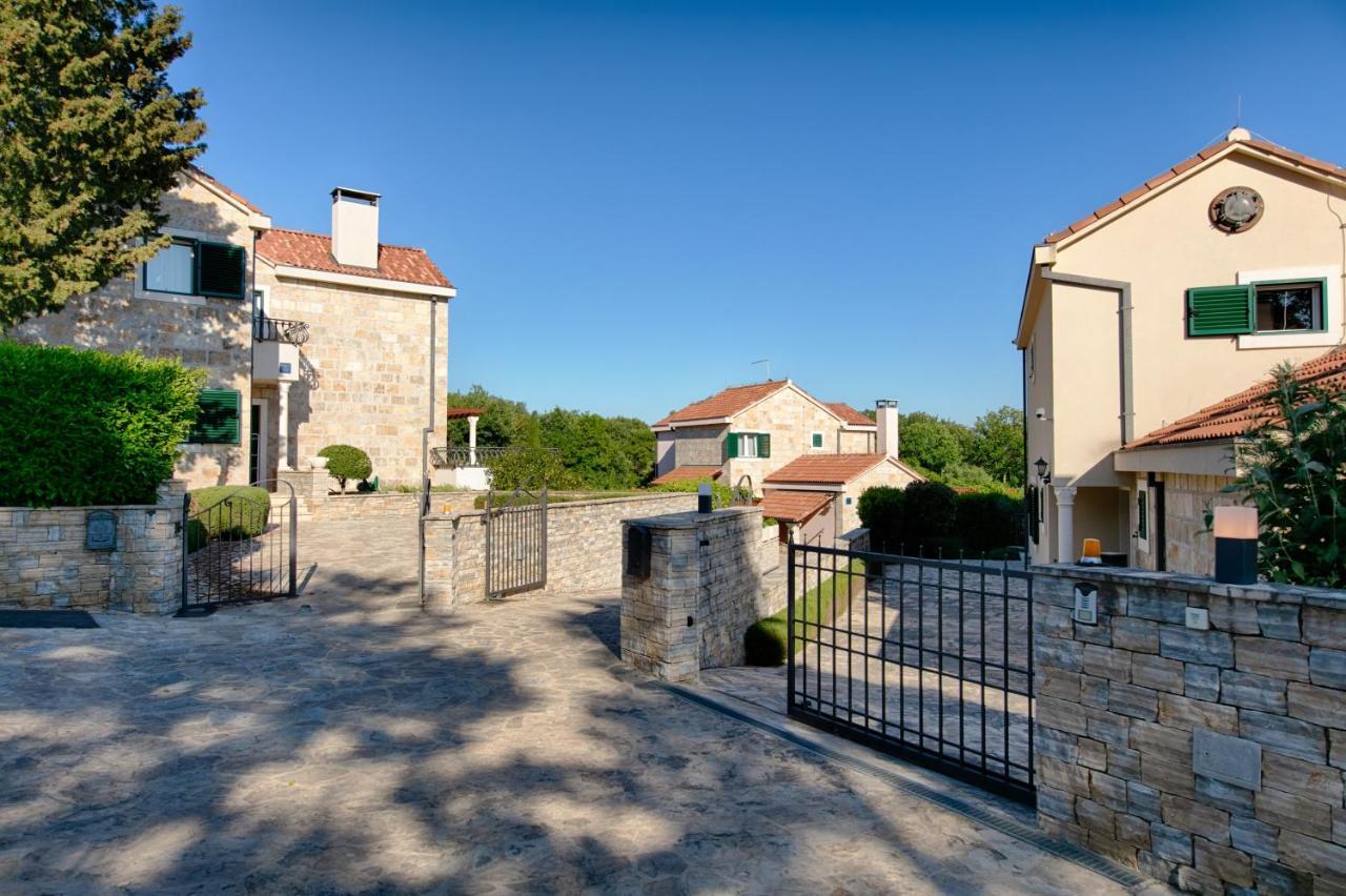 Villa Luci Pucisca Zewnętrze zdjęcie